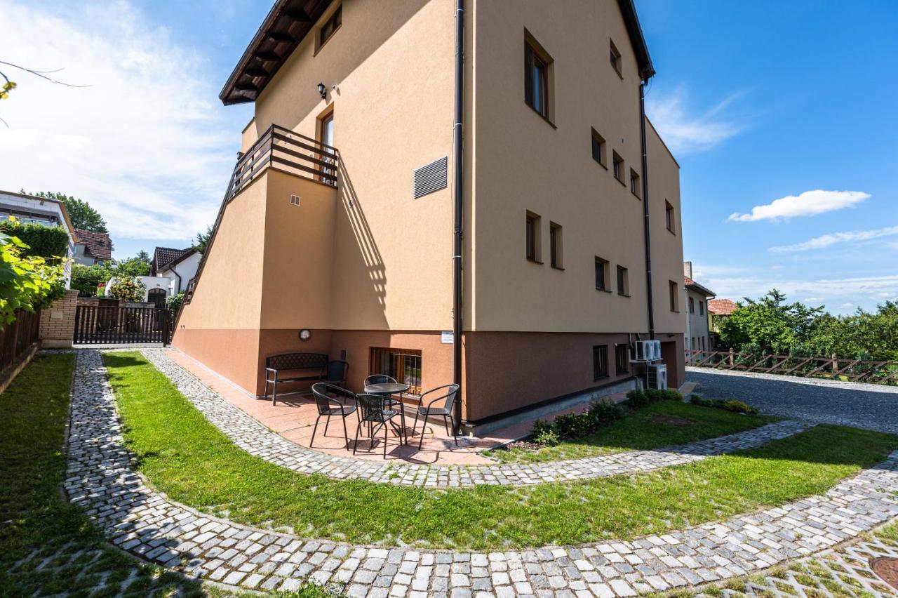 Wine Pension Prague — Photos 2